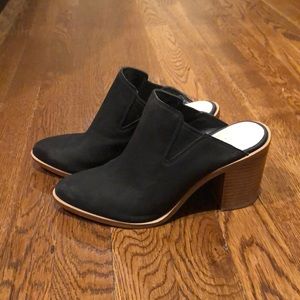 Heeled mules
